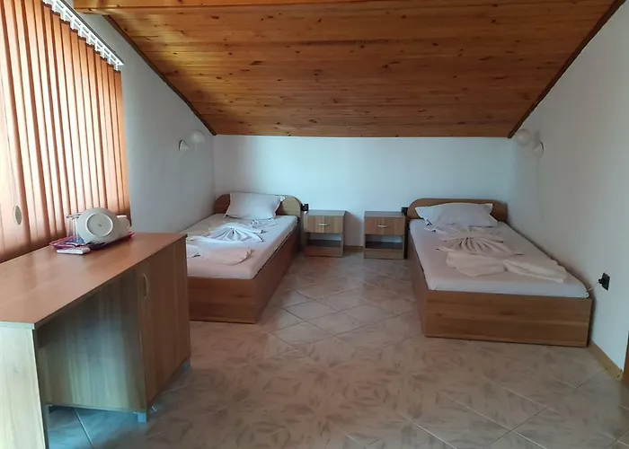 Vladimirov 2* Primorsko