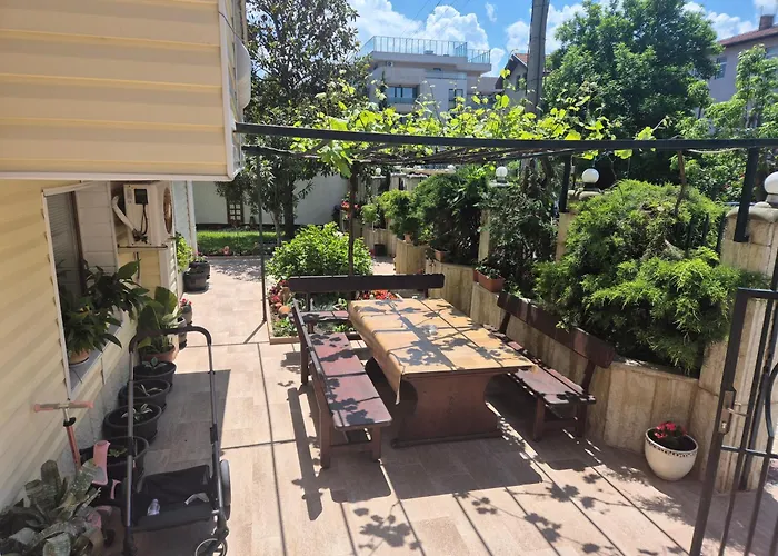 Vladimirov 2* Primorsko